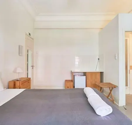 Sunny - And Guest house
