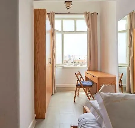 Guest house Sunny - And Lisbon