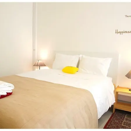 Sunny - And Guest house