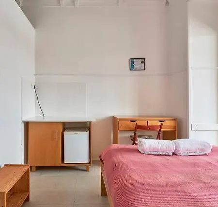 Sunny - And Guest house